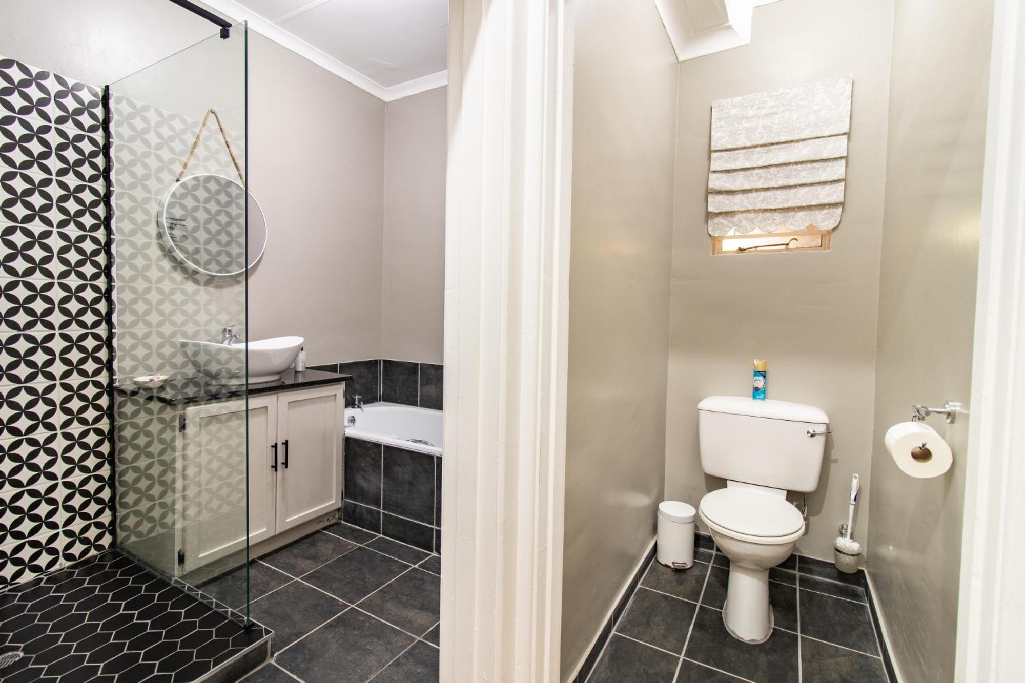 Glenmore Guesthouse Блоемфонтейн Екстериор снимка
